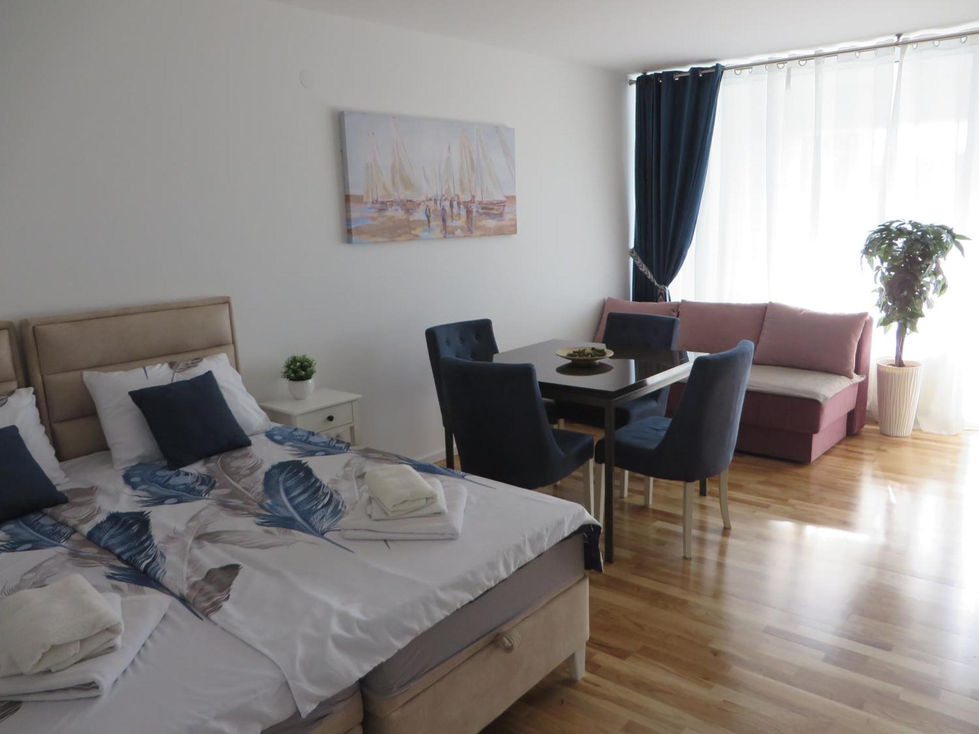 Lux Apartment 10 Center, Free Parking Ni Εξωτερικό φωτογραφία