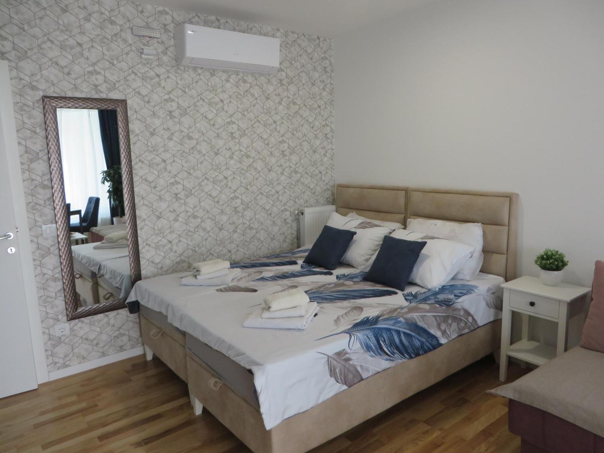 Lux Apartment 10 Center, Free Parking Ni Εξωτερικό φωτογραφία