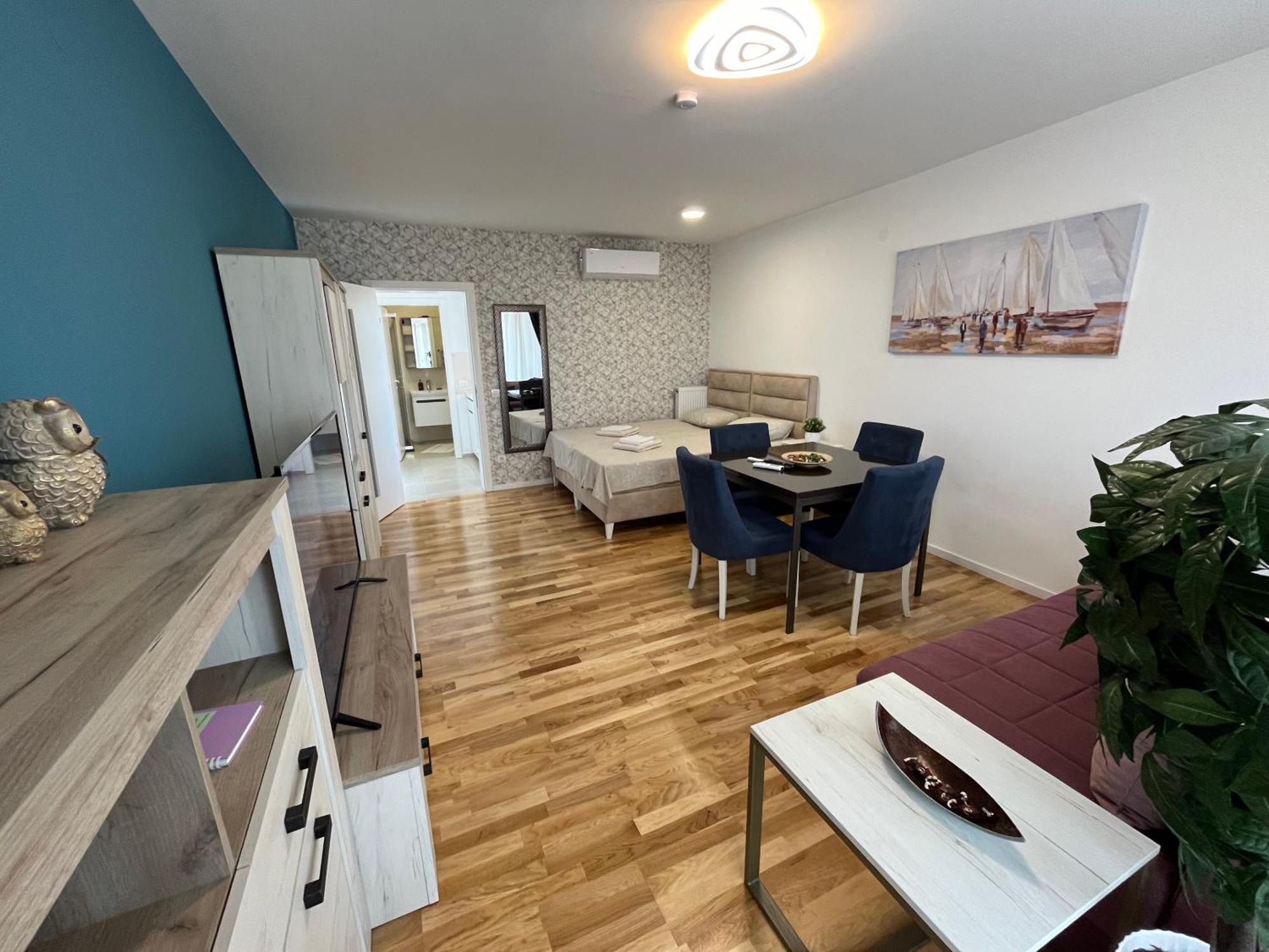 Lux Apartment 10 Center, Free Parking Ni Εξωτερικό φωτογραφία